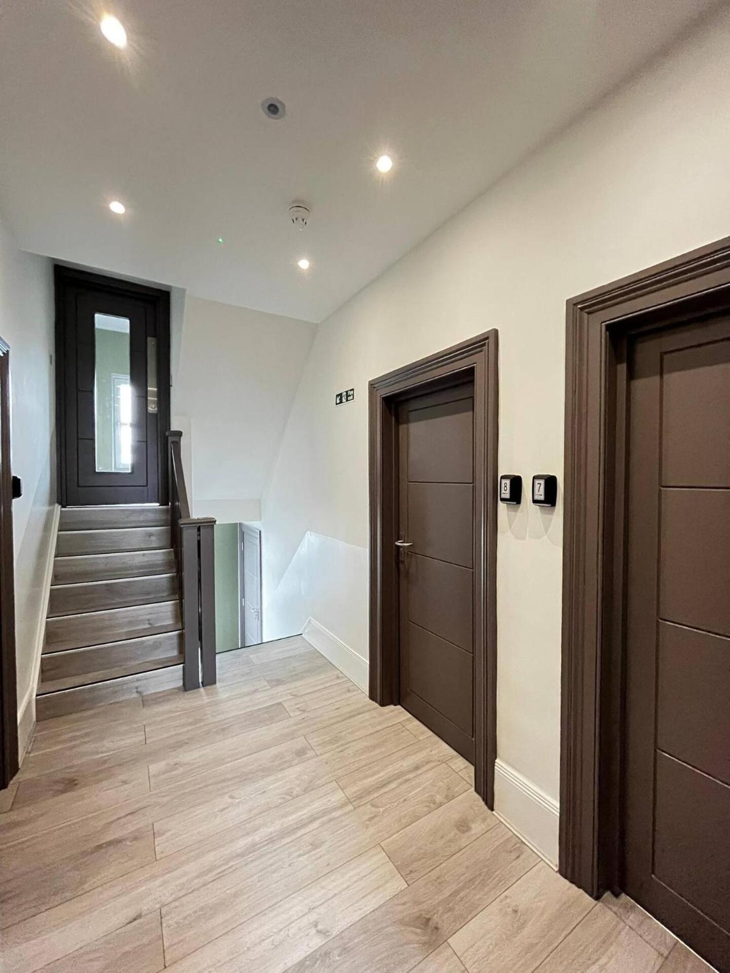 Apt 08 Beachside Beauty Central Studio Steps From Cafes Brighton Екстер'єр фото
